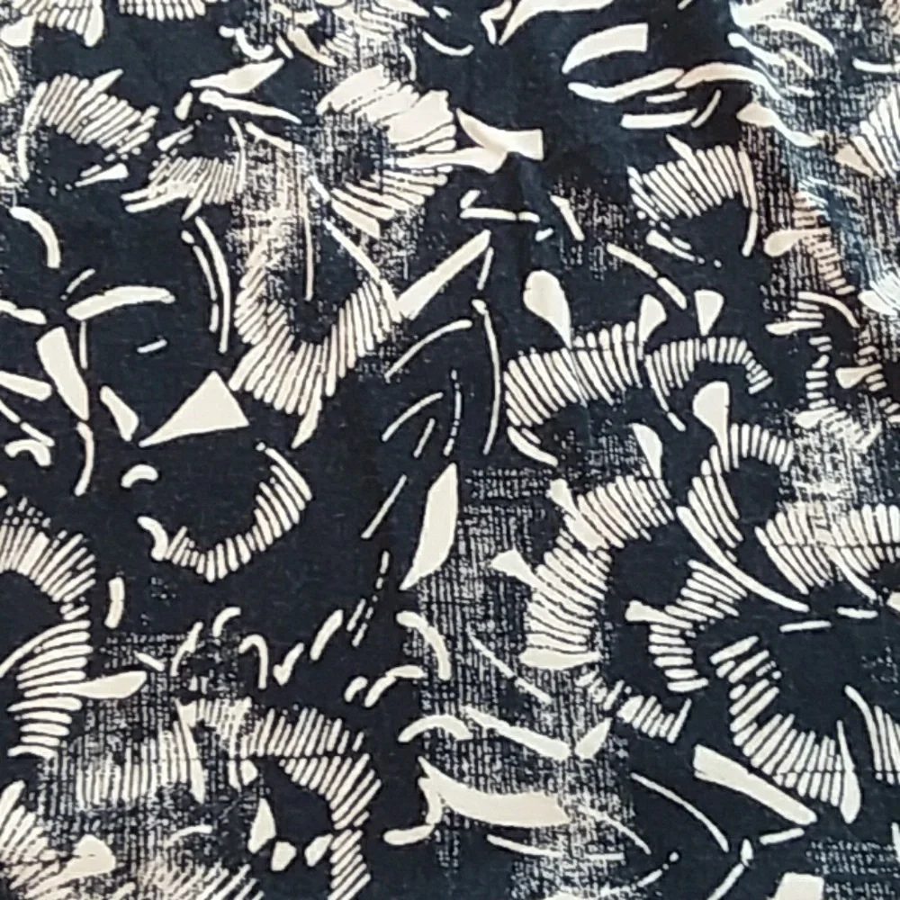 Athleta Sleeveless High Neck Abstract Floral Print Shift Dress Navy XXS